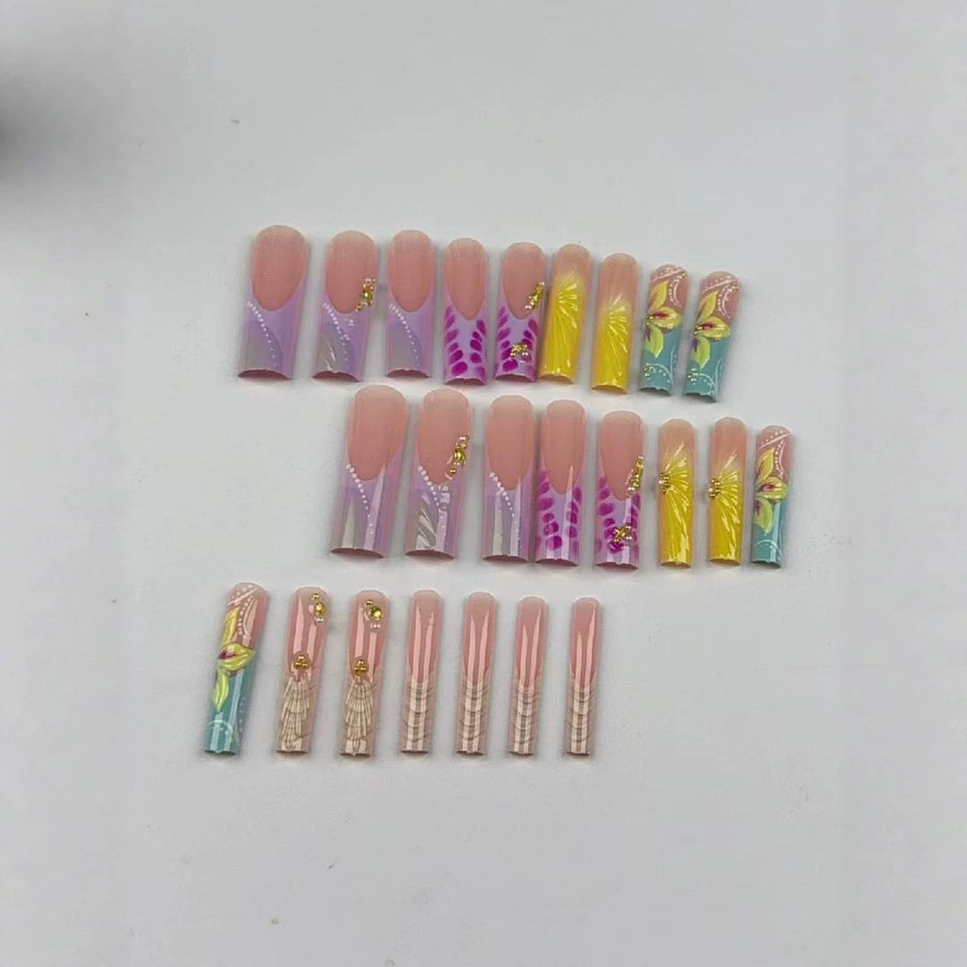 Dekorative Nagelkunst