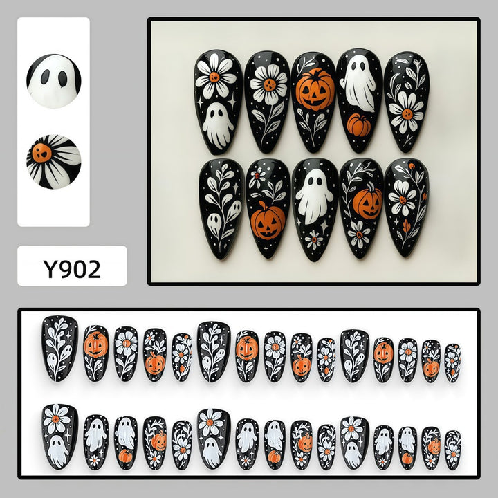 Kunstnägel Im Kreativen Halloween-Motiv Karnz