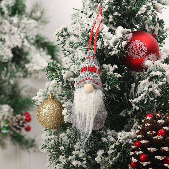 Niedliche Weihnachtsbaumdekoration im Gnom-Design Karnz