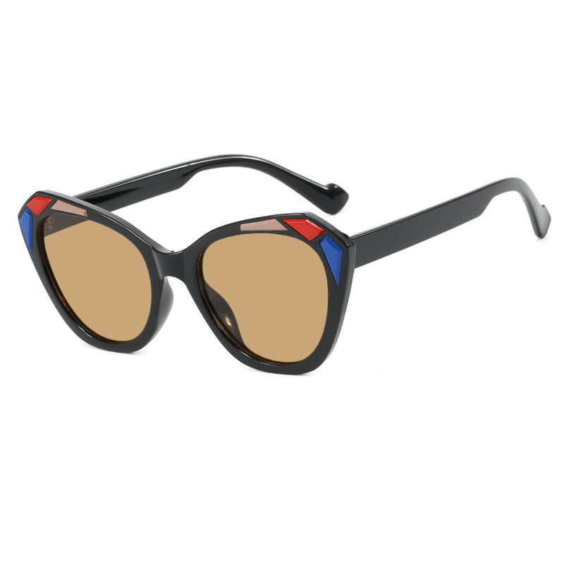 Damen Katzenaugen-Sonnenbrille mit modischen Details Karnz