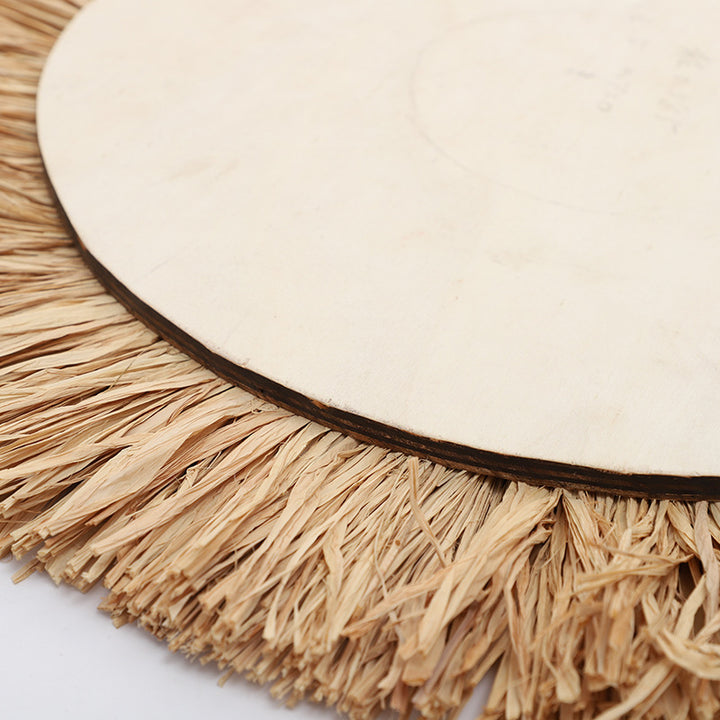 Dekorativer Wandspiegel mit Natürlichem Rattanrahmen Karnz