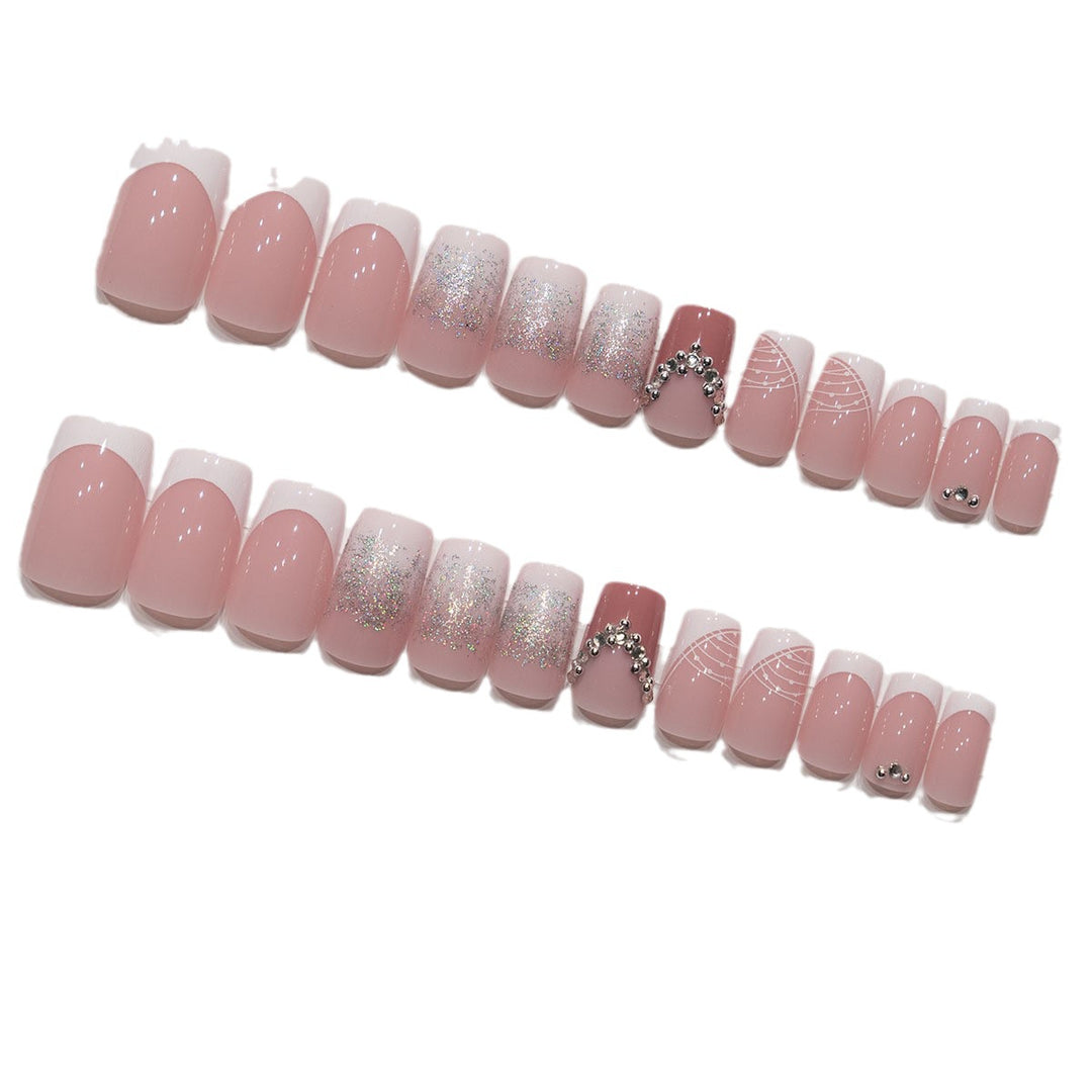Dekoratives Press-On Nagelkunst-Set mit Strassakzenten Karnz