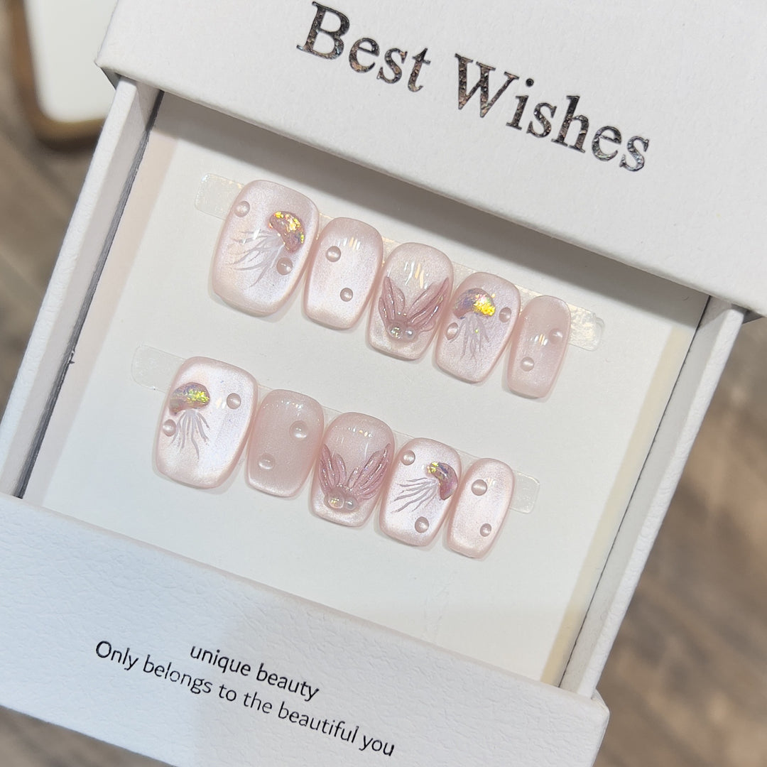 Elegantes Press-On-Nagelkunst-Set mit 3D-Flourish-Design Karnz