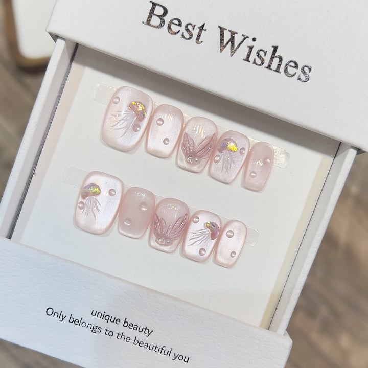Elegantes Press-On-Nagelkunst-Set mit 3D-Flourish-Design Karnz