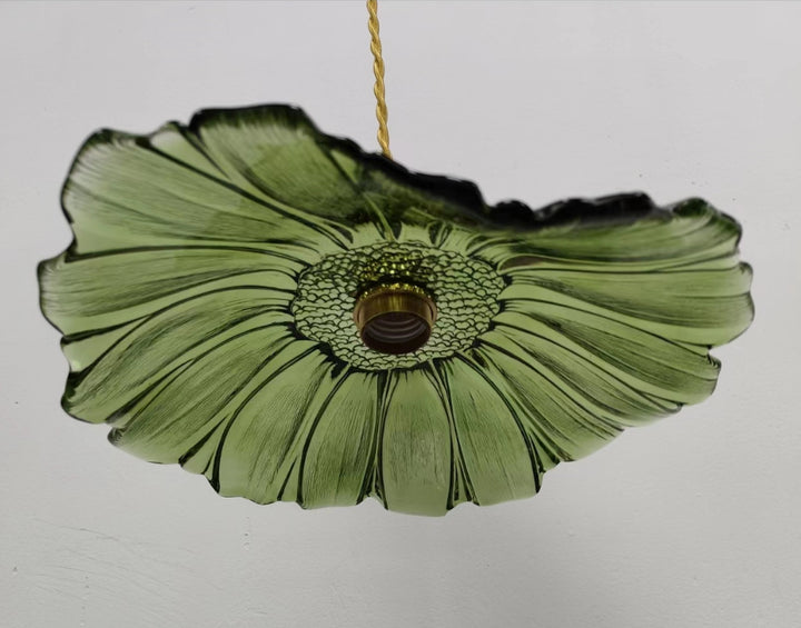 Elegante muschelförmige Pendelleuchte