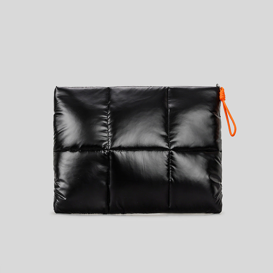 Gepolsterte Tech Clutch Tasche