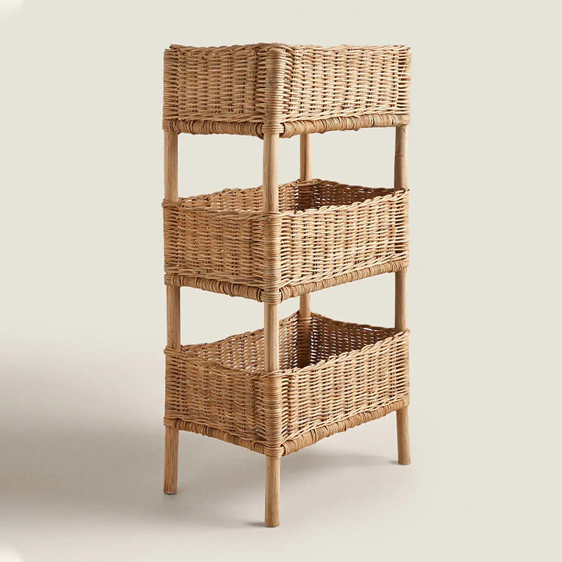 Korbregal mit praktischem Stauraum Karnz