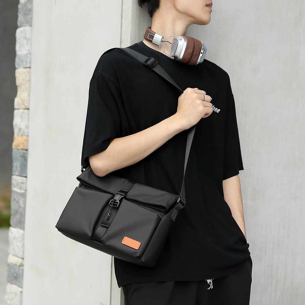 Vielseitige wasserdichte Messenger-Tasche Karnz
