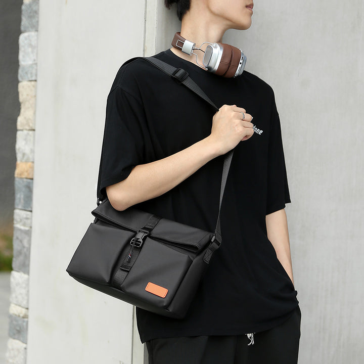 Vielseitige wasserdichte Messenger-Tasche Karnz