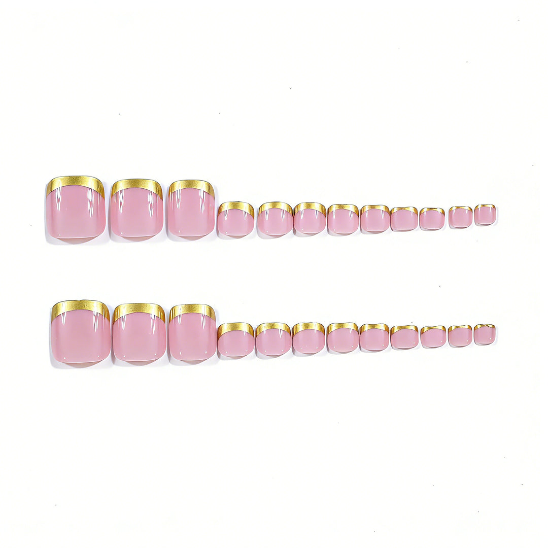 Elegante gold-tipped Nagelkunst Karnz