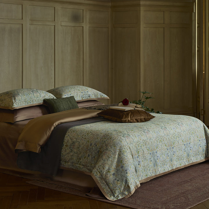 Paisley Jacquard-Satin Bettbezugset mit Paspelrand und passenden Kissenbezügen