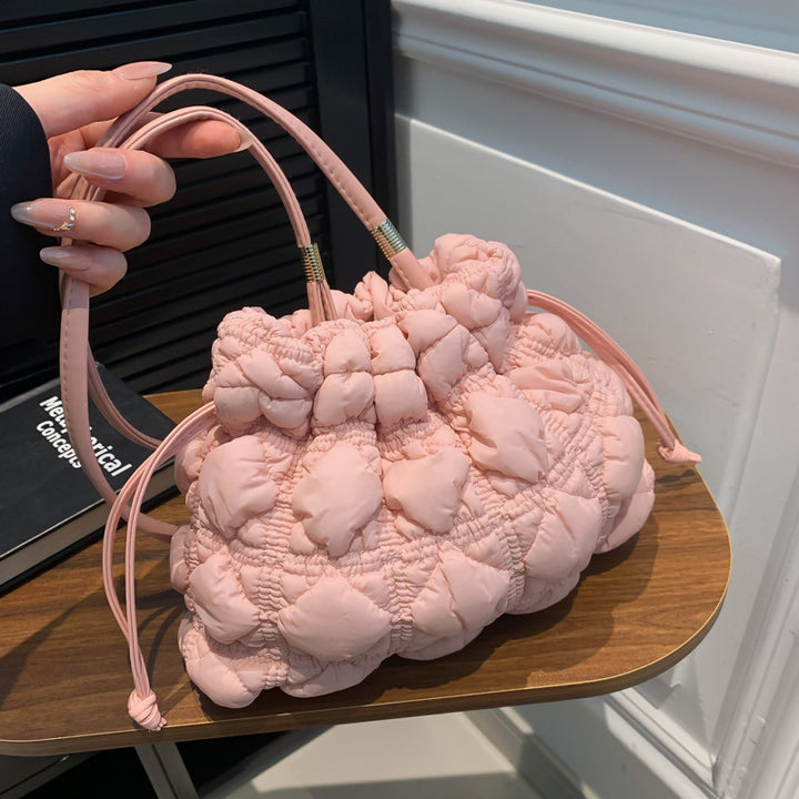Gepolsterte Kordelzug-Handtasche