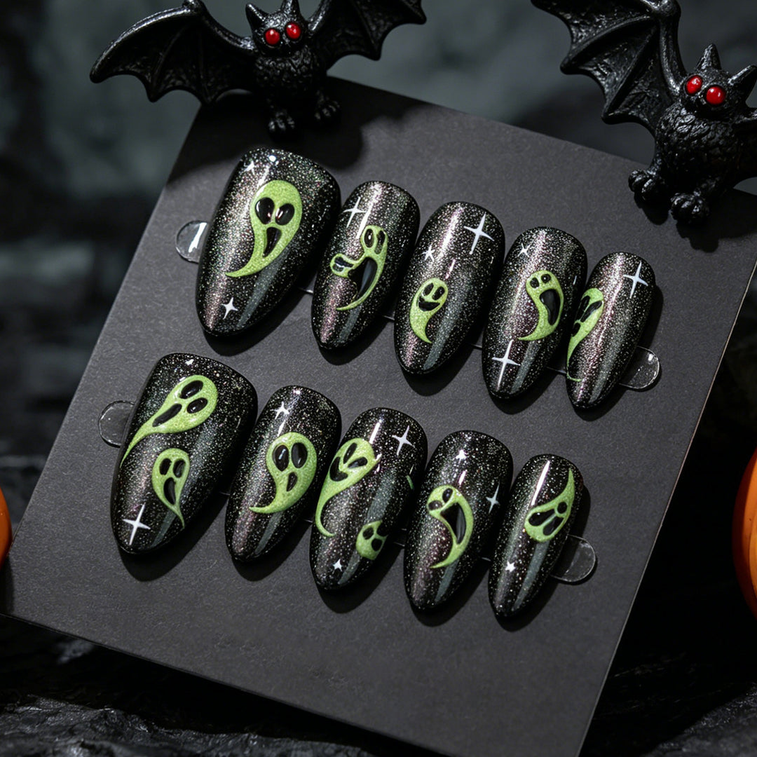 Spooky Ghost-Themen Press-On Nagelkunst Set