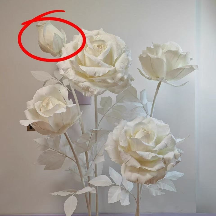 Elegante Dekorative Papierrosen Arrangement