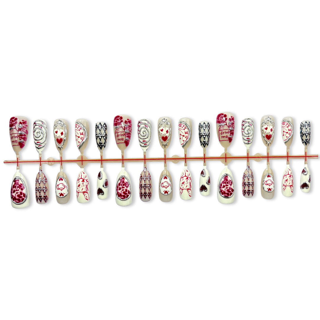 Künstlerisches fantasievolles Press-On-Nagelset