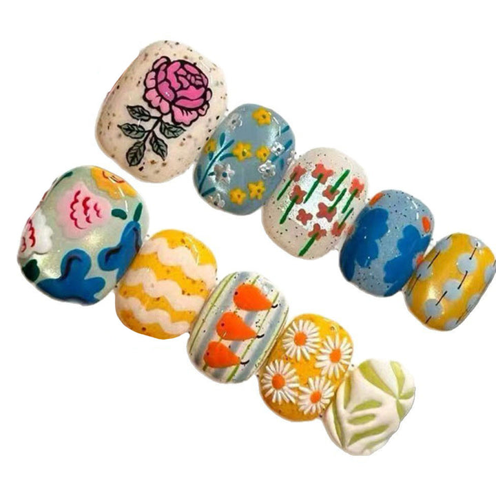 Künstlerisches Blumen- und naturinspiriertes Nageldesign-Set Karnz