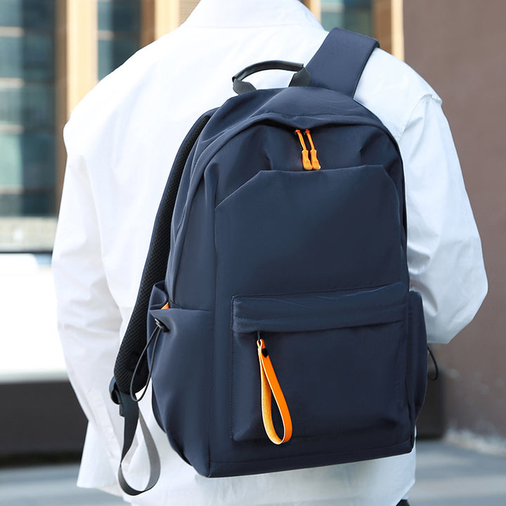 Hochfunktionaler Rucksack mit Mehreren Fächern und Ergonomischen Trageelementen Karnz