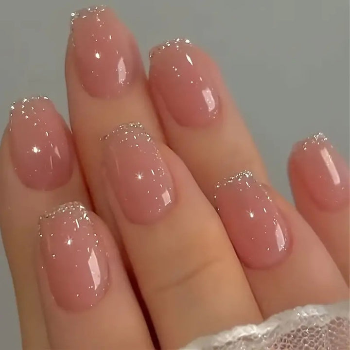 Elegante Glitzer-besetzte Nagelkunst Verbesserungen Karnz