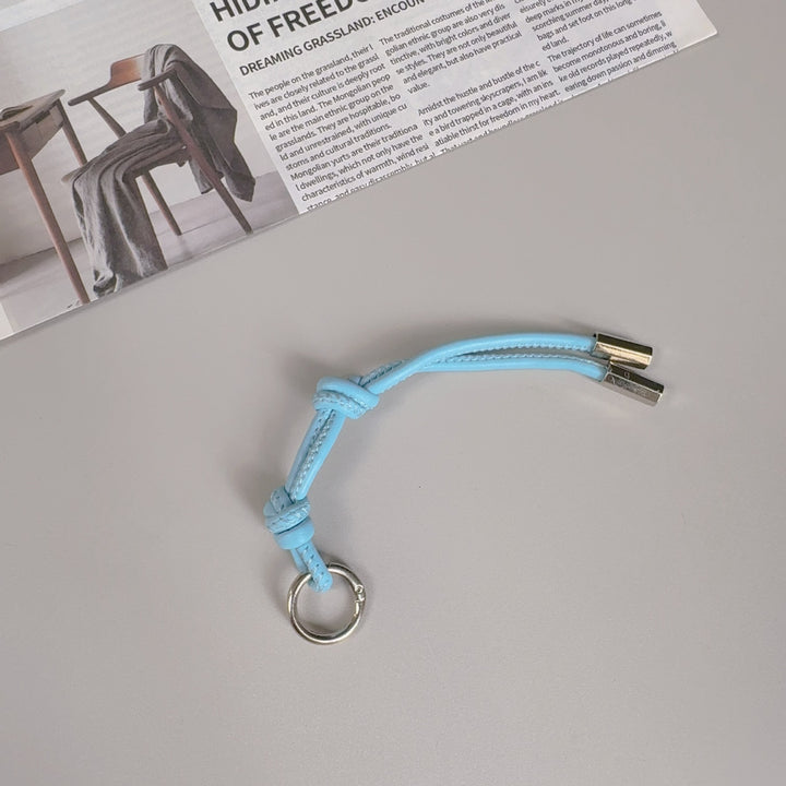 Stylischer Leder-Schlüsselanhänger Halter Karnz