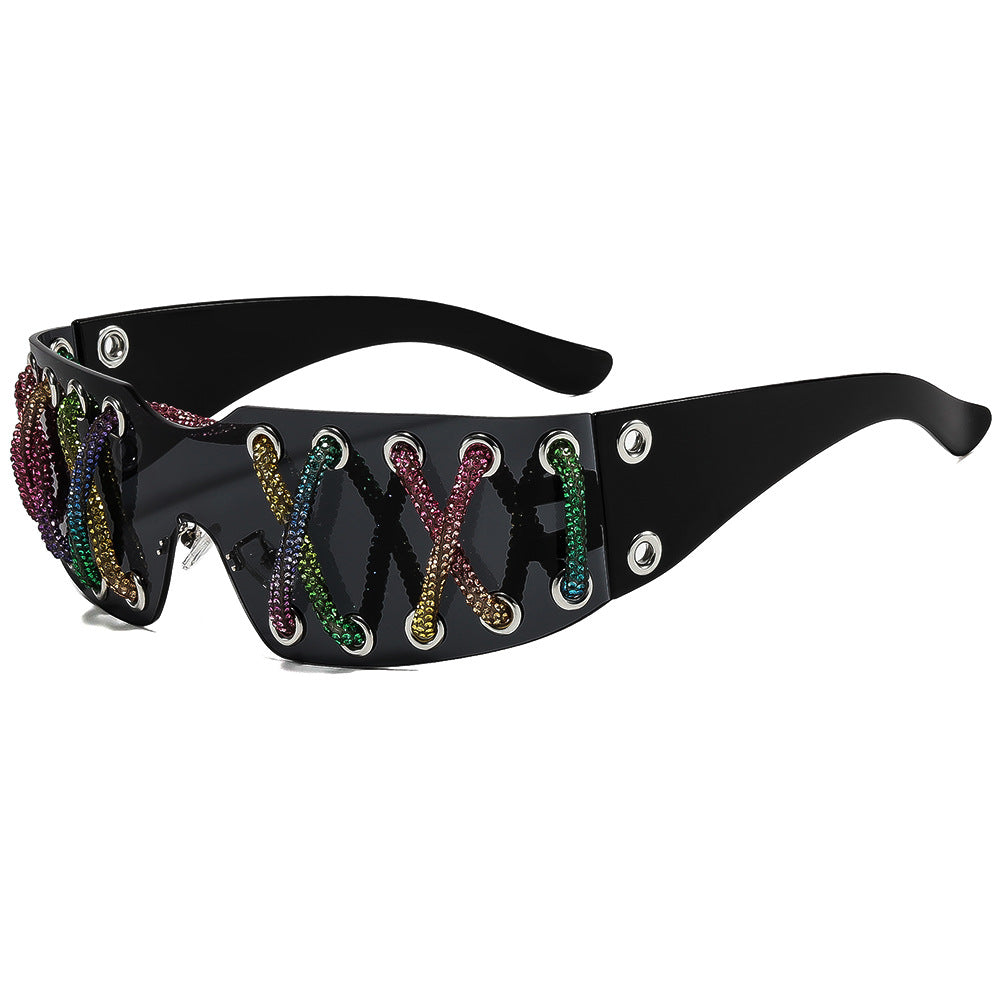 Damen futuristische Design-Sonnenbrille mit einzigartigem Dekor Karnz