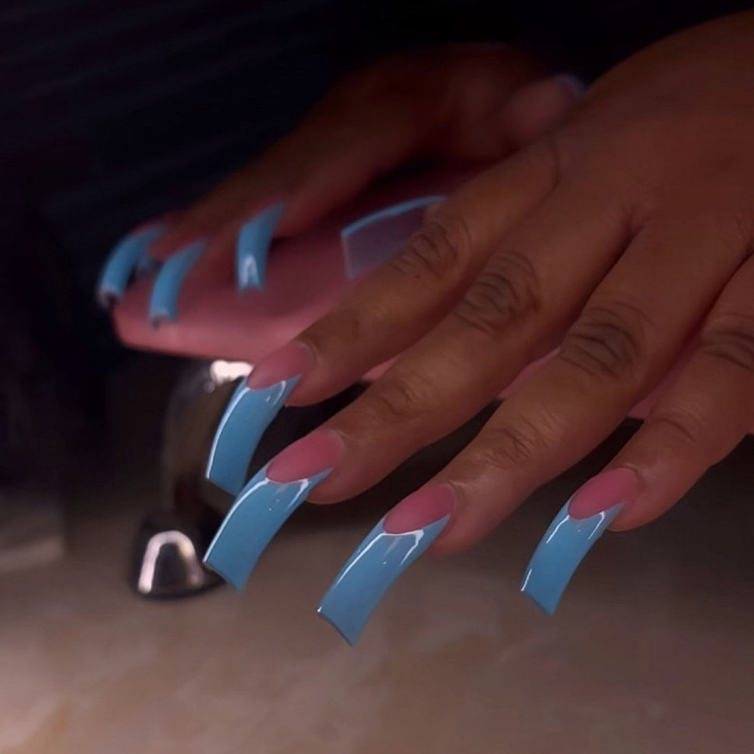 Glänzende Lange Stiletto Press-On Nägel Karnz