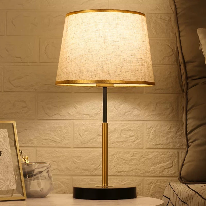 Skulpturale dekorative Tischlampe