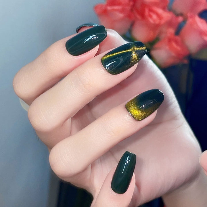 Glamorous Press-On Nail Tips Karnz