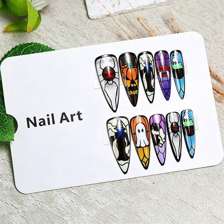 Kunstvolle Nagelspitzen mit Eiscreme-Design Karnz