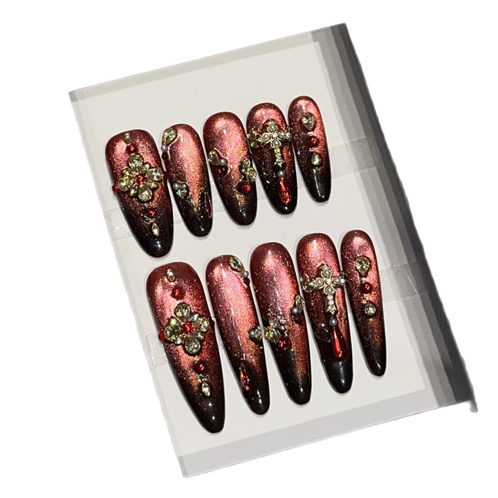 Glamouröse und Künstlerische Nagelspitzen Karnz