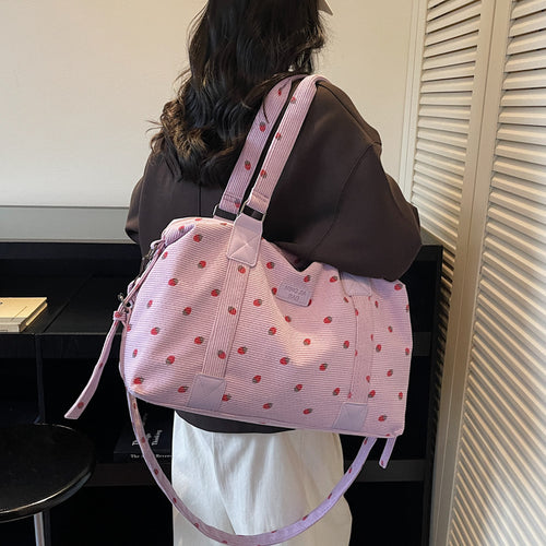 Stylische Wochenend-Duffle Karnz