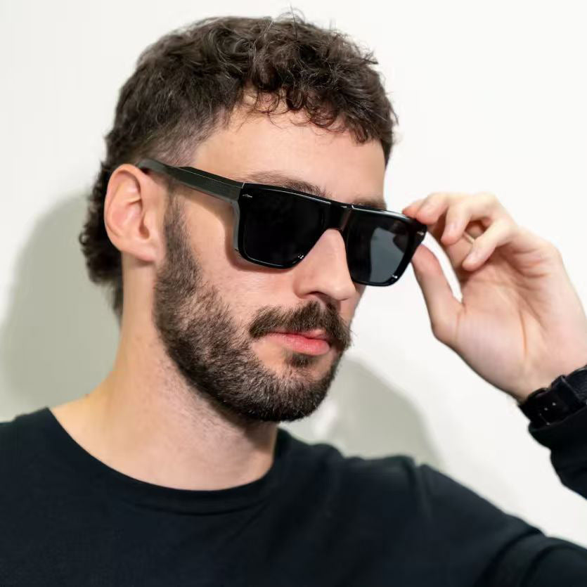 Damen Modische Sonnenbrille im zeitgemäßen Quadratdesign Karnz