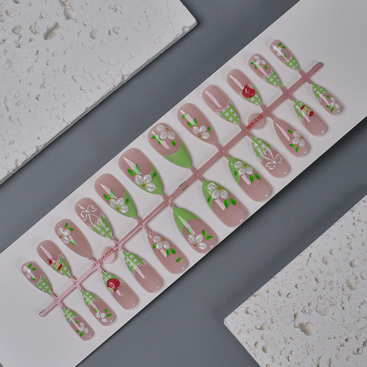 Künstlerische Blumen Press-On Nagelkunst Kollektion Karnz