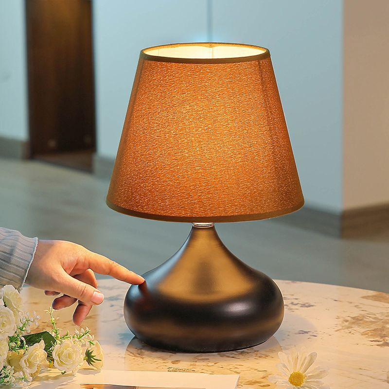 Moderne dekorative Akzentlampe