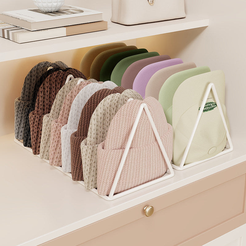 Dreieckiger Metall-Multi-Slot-Strickmütze und Beaniefächer-Rack
