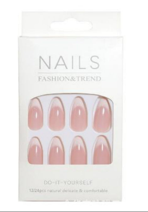 Natürliche Glossy Press-On Nail Tips Karnz