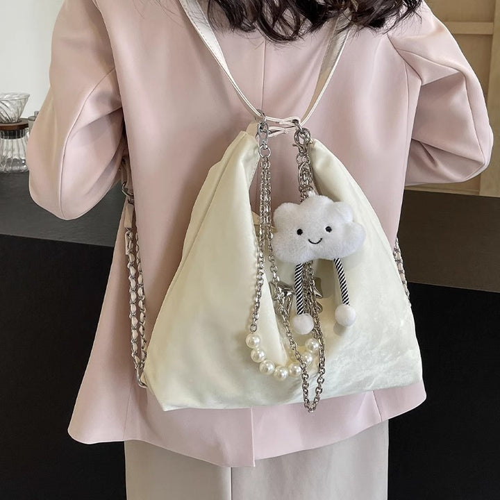 Modische Handtasche mit Einzigartigem Anhänger und Kettenakzenten Karnz