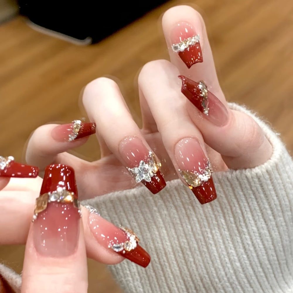 Künstlerisches Press-On Nail Set mit einzigartigen Designs Karnz