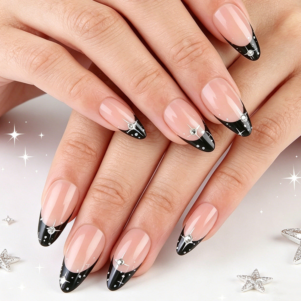 Elegante Stiletto-Nagelkunst Karnz