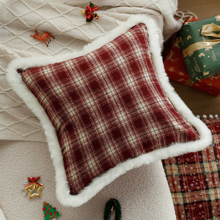 Quadratischer Sofa‑Zierkissenbezug im klassischen Tartan‑Design mit Teddybordüre Karnz