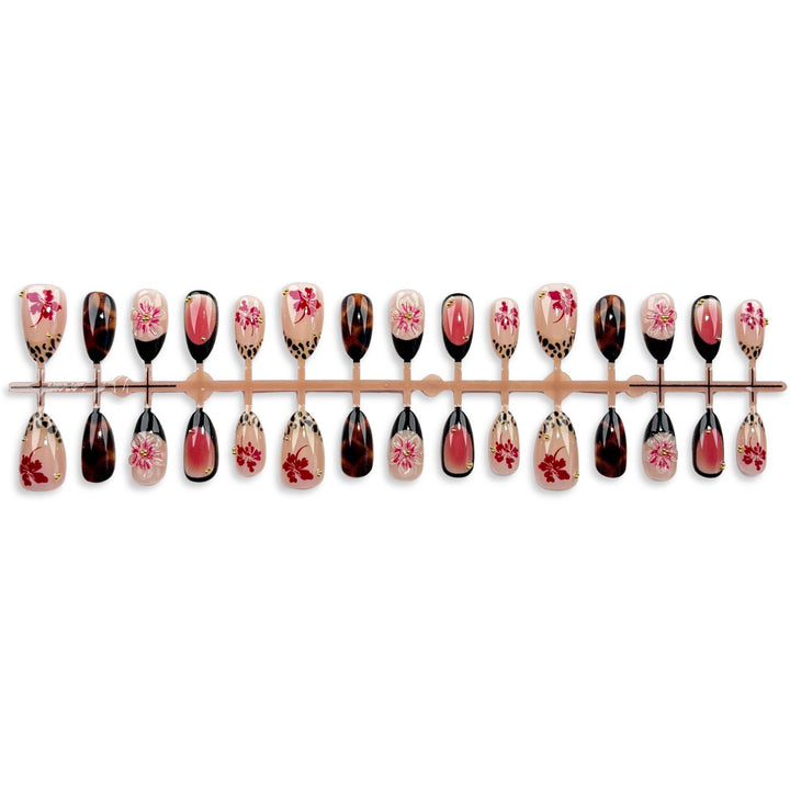 Künstlerisches Floral Press-On Nagelset 1790745789