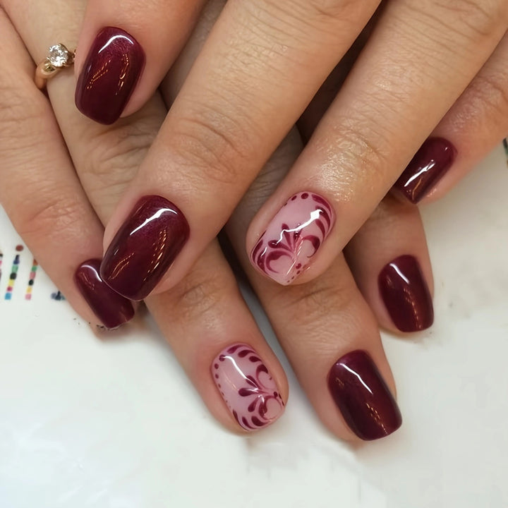 Elegante florale Wasser-Marmorierung Nagelkunst
