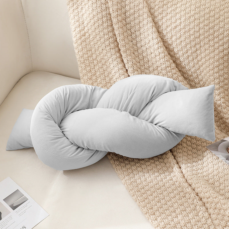 Weiches geknotetes Dekokissen