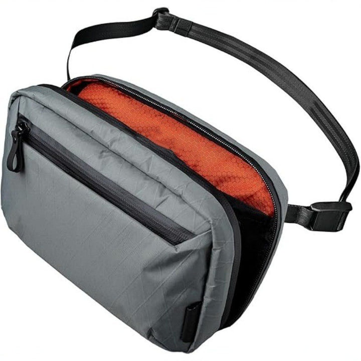 Funktionale Sling-Tasche Karnz