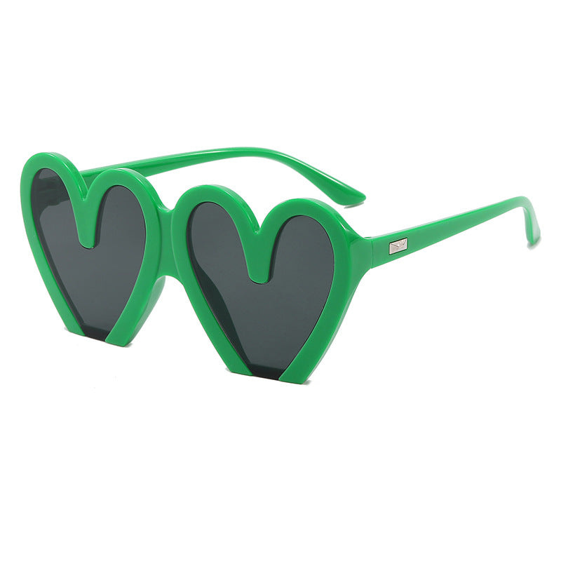 Damen Herzförmige Sonnenbrille mit auffälligem Design Karnz