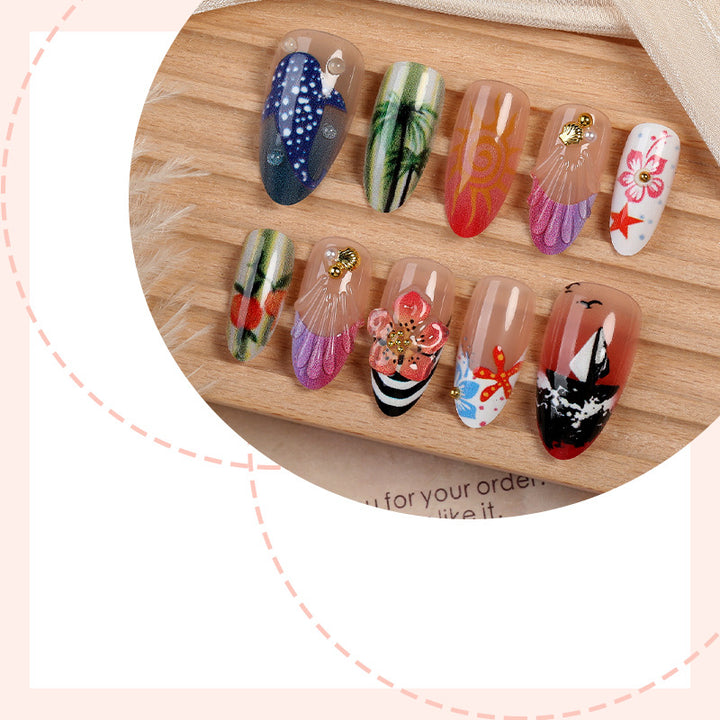 Kreatives Kunstnagelset mit maritimen Motiven Karnz