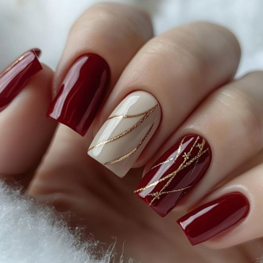 Luxuriöse Metallic- und glänzende Nagelkunstverlängerungen Karnz