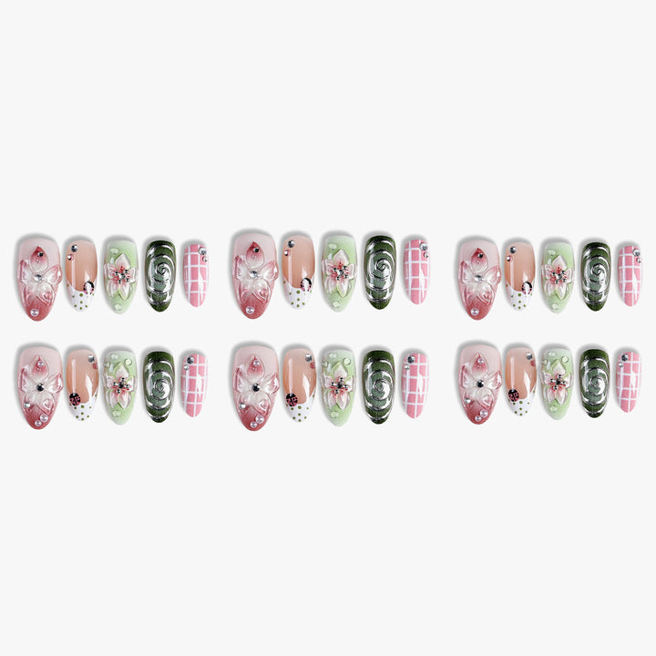 Künstlerisches Floral Design Press-On Nagel Set Karnz