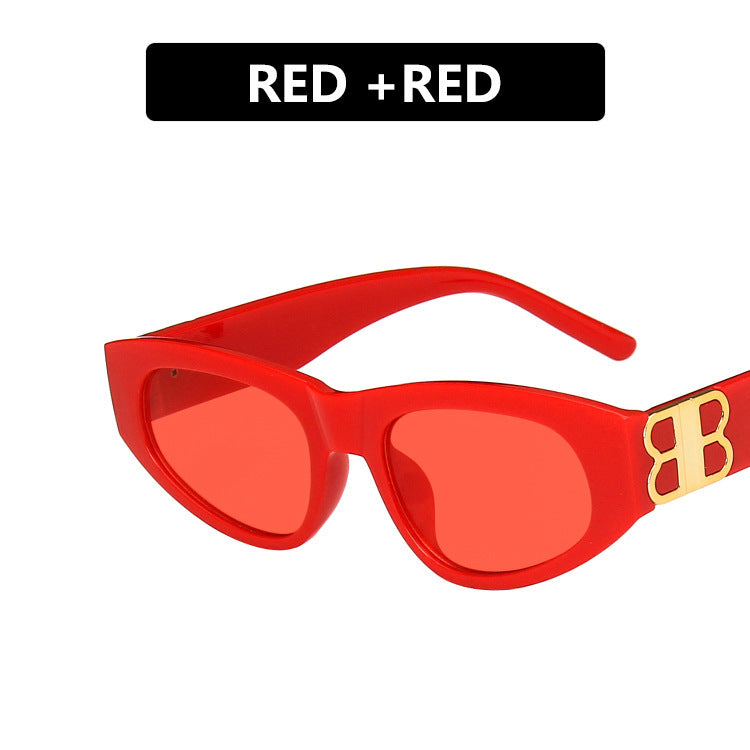 Damen modische Cat-Eye Sonnenbrille mit luxuriösen Akzenten Karnz