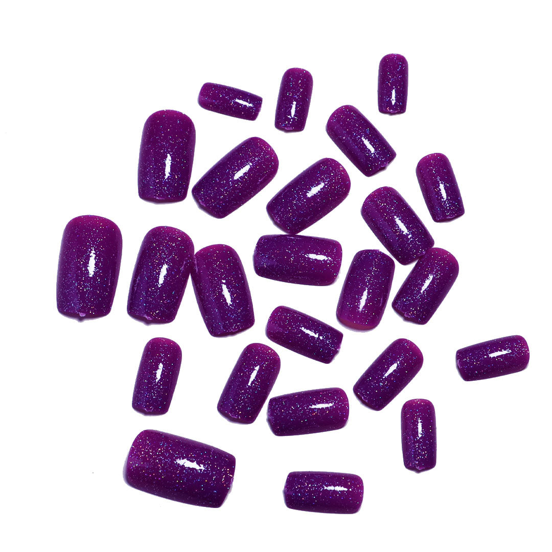 Glitzernde Gel-Nail-Tipps Karnz