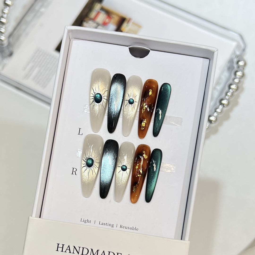 Handgefertigtes Press-On-Nagelset